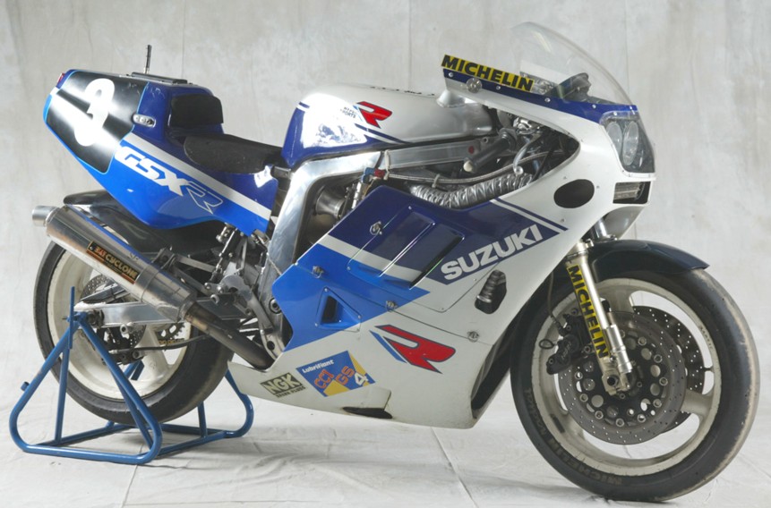 1987 GSX-R750 race bike