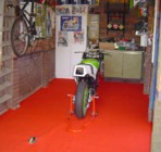 Carpeted garage !